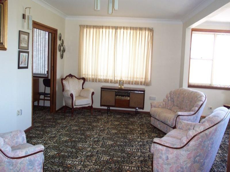 13 Jalna Avenue, Figtree NSW 2525