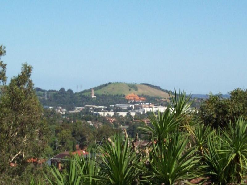 13 Jalna Avenue, Figtree NSW 2525