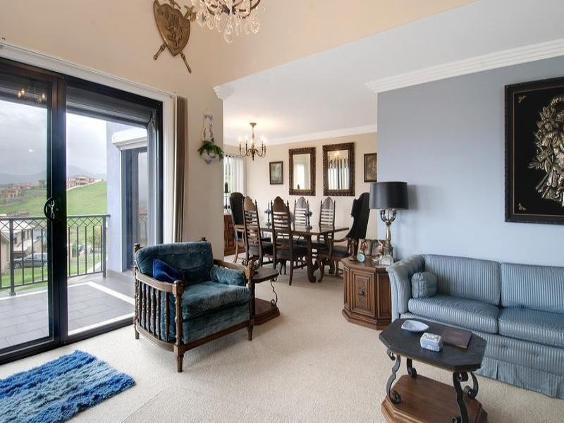 49a Whimbrel Avenue, Lake Heights NSW 2502