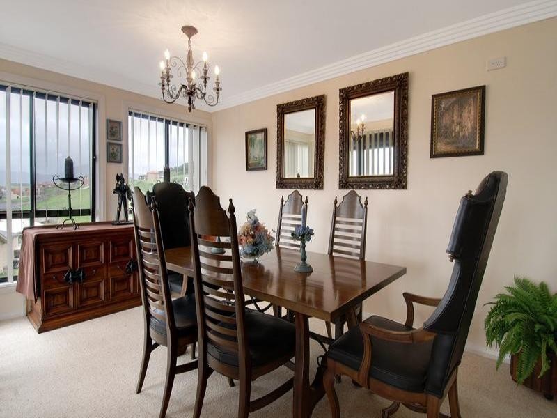 49a Whimbrel Avenue, Lake Heights NSW 2502