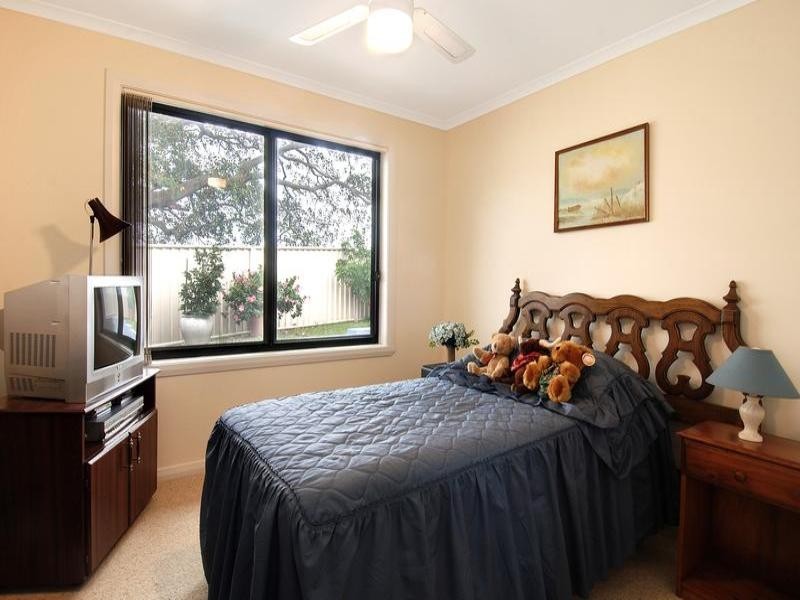 49a Whimbrel Avenue, Lake Heights NSW 2502