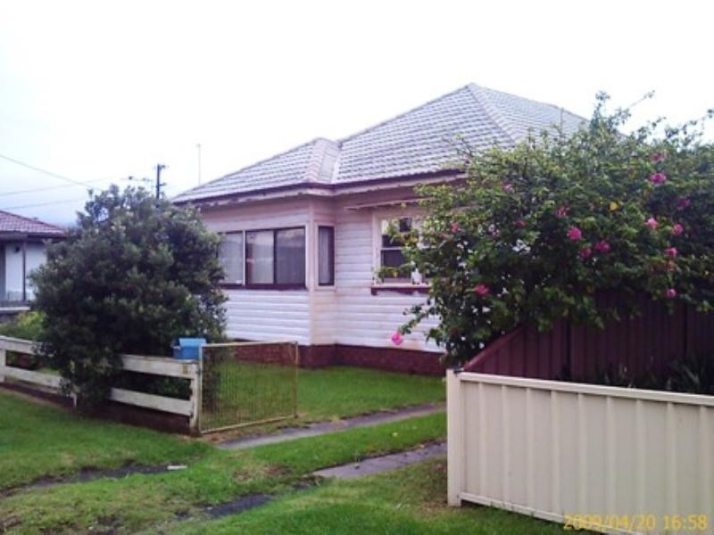 24 Swan Street, Wollongong NSW 2500