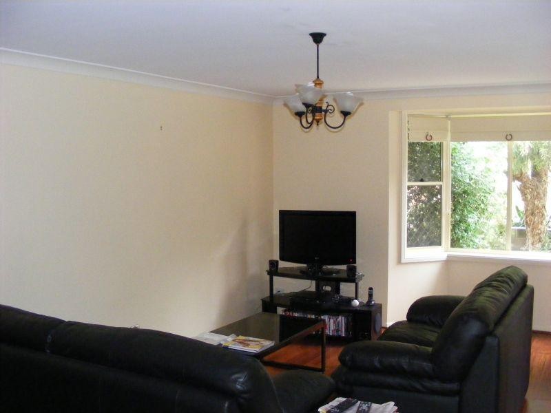 2/17 Hillcrest Street, Wollongong NSW 2500