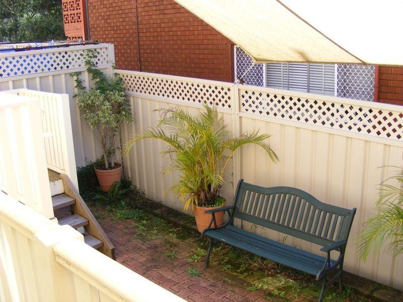 2/17 Hillcrest Street, Wollongong NSW 2500