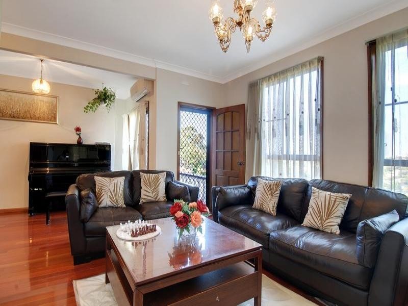 50 Morandoo Avenue, Mount Keira NSW 2500