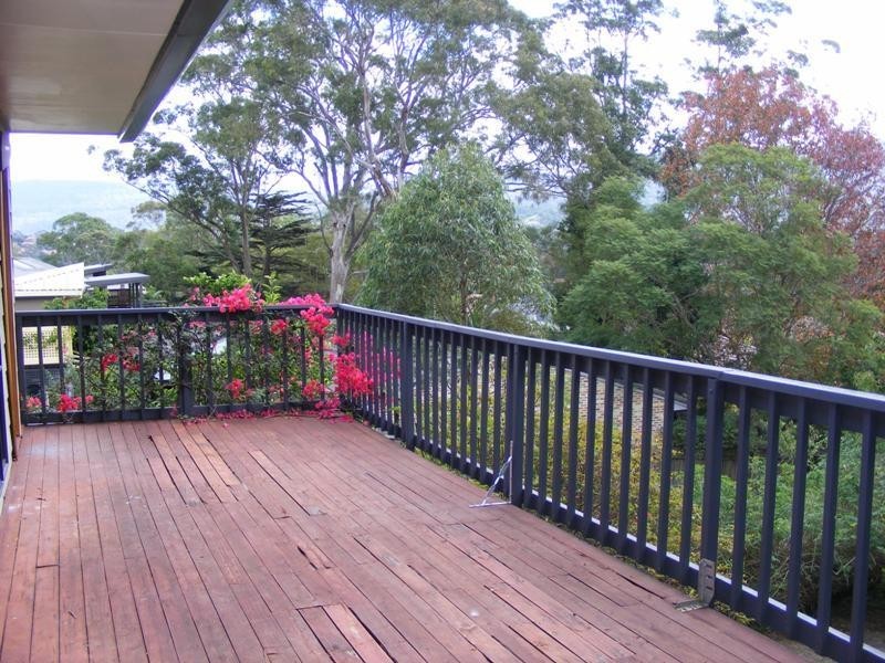 78 Woodlawn Avenue, Mangerton NSW 2500