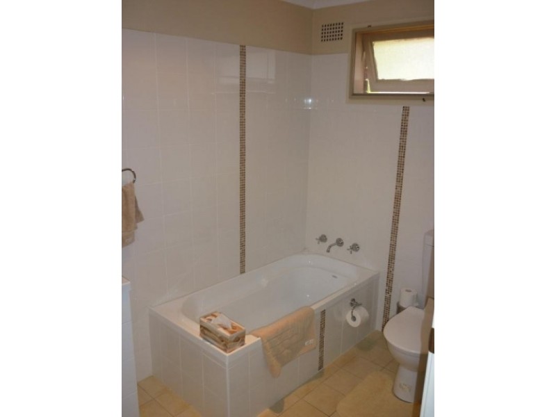 104 Robsons Road, Keiraville NSW 2500