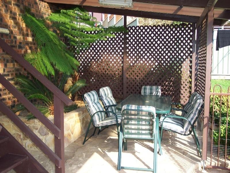 4 Heeterra Place, Cordeaux Heights NSW 2526