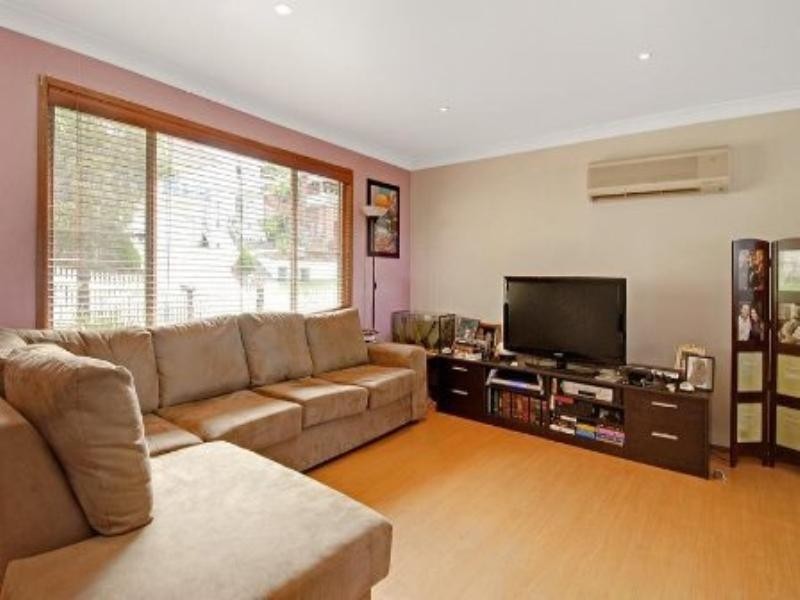 5 Ashley Avenue, Farmborough Heights NSW 2526