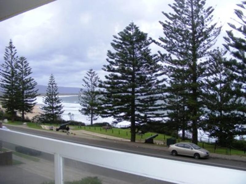 2/42-44 Cliff Road, North Wollongong NSW 2500