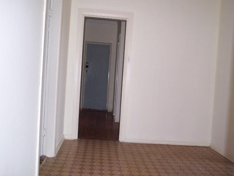 42 Lake Heights Road, Lake Heights NSW 2502