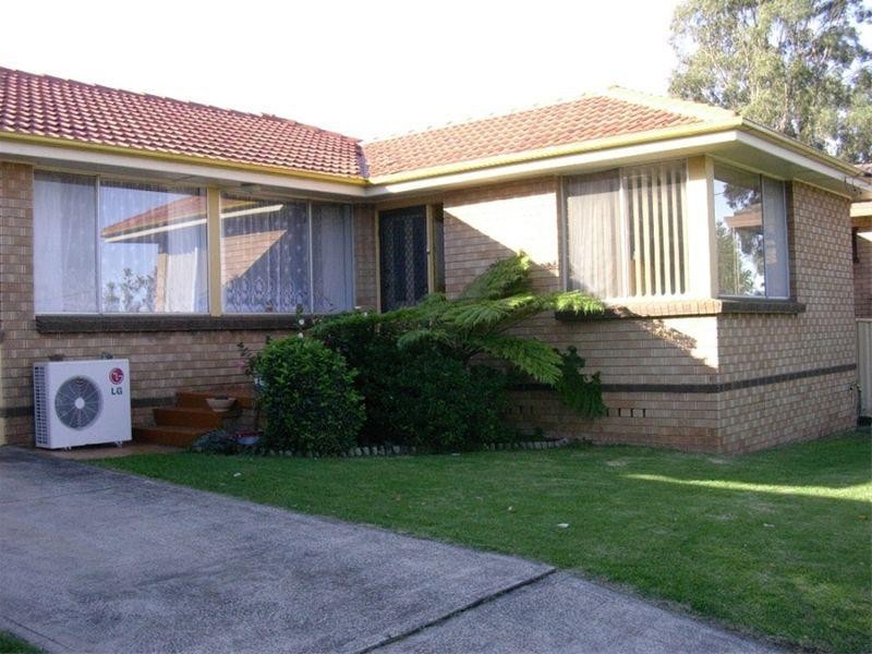 84 Beatus Street, Unanderra NSW 2526