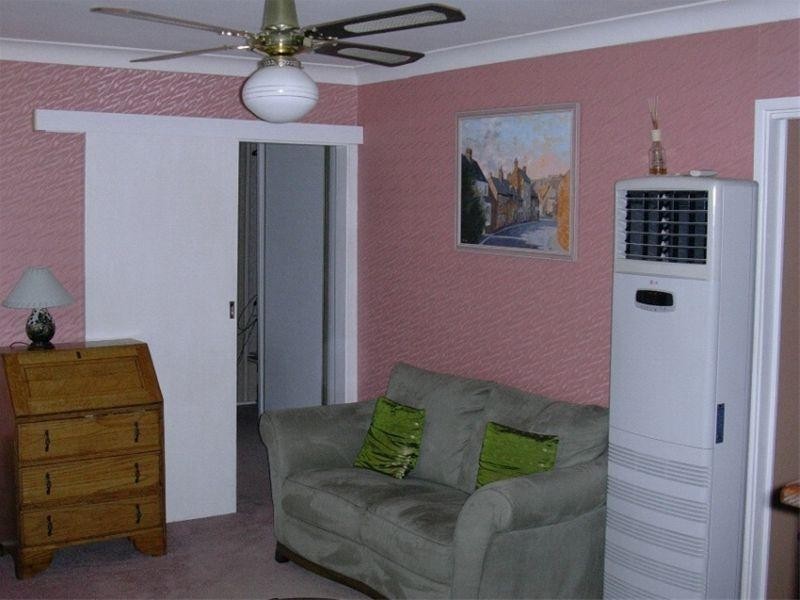 84 Beatus Street, Unanderra NSW 2526