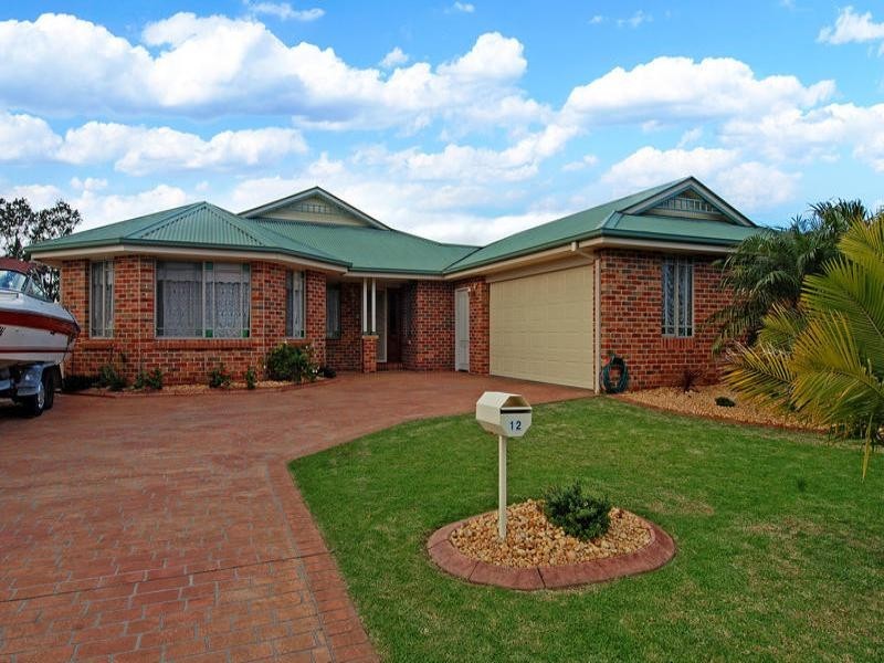 12 Shearwater Boulevard, Albion Park Rail NSW 2527