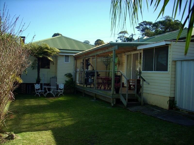 7 Grasmere Street, Mount Saint Thomas NSW 2500