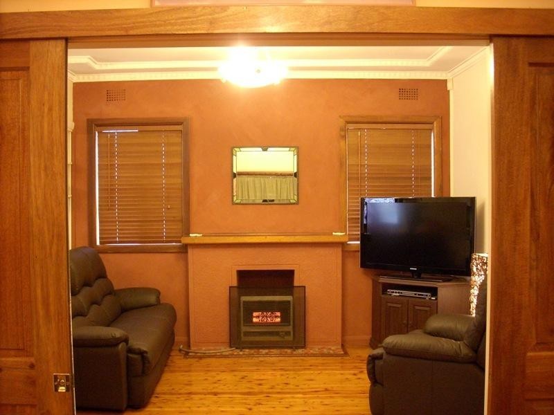 7 Grasmere Street, Mount Saint Thomas NSW 2500