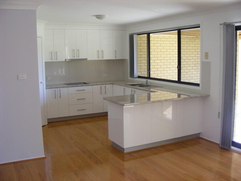 3 Tomlin Street, Albion Park NSW 2527