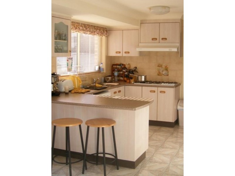 84 Brendon Avenue, Farmborough Heights NSW 2526