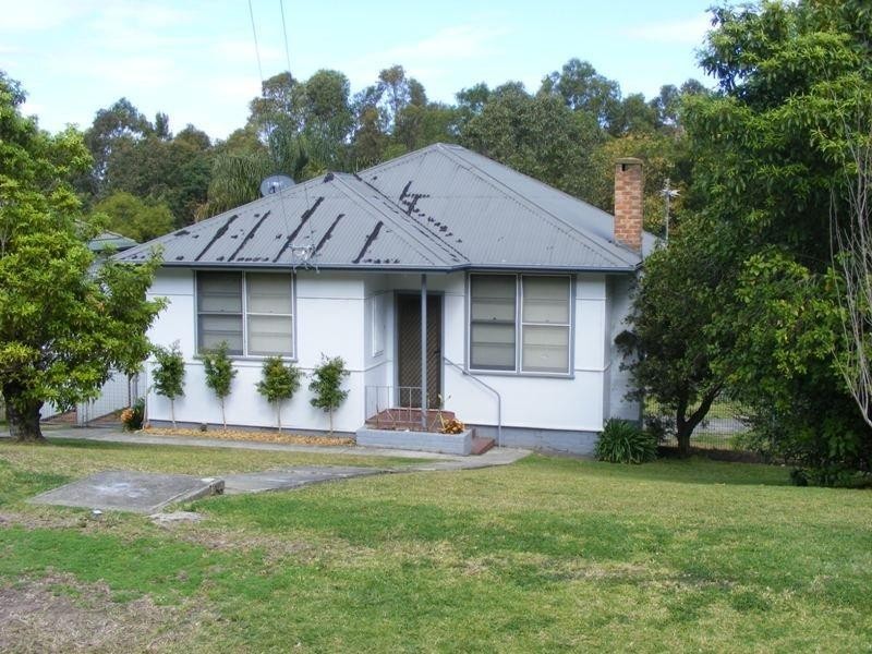 39 Maynes Parade, Unanderra NSW 2526