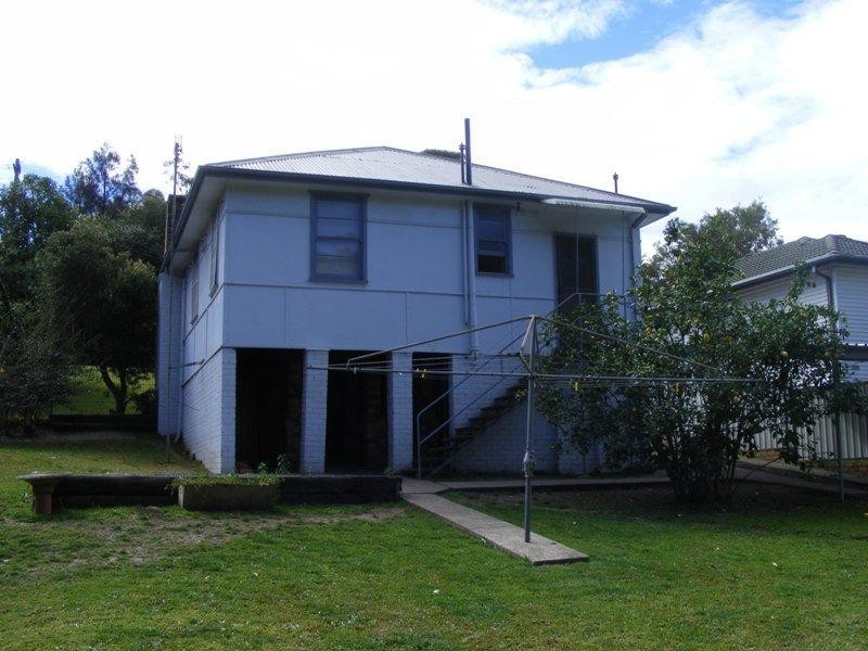 39 Maynes Parade, Unanderra NSW 2526