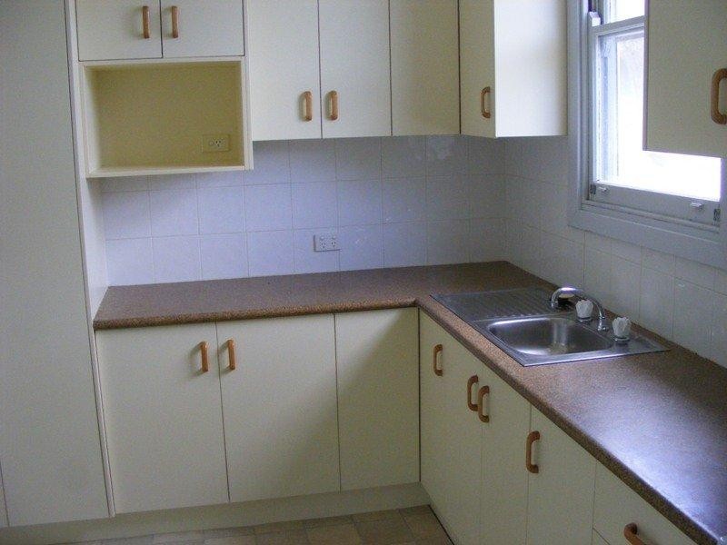 39 Maynes Parade, Unanderra NSW 2526