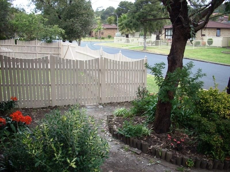 16 Newcombe Street, Berkeley NSW 2506