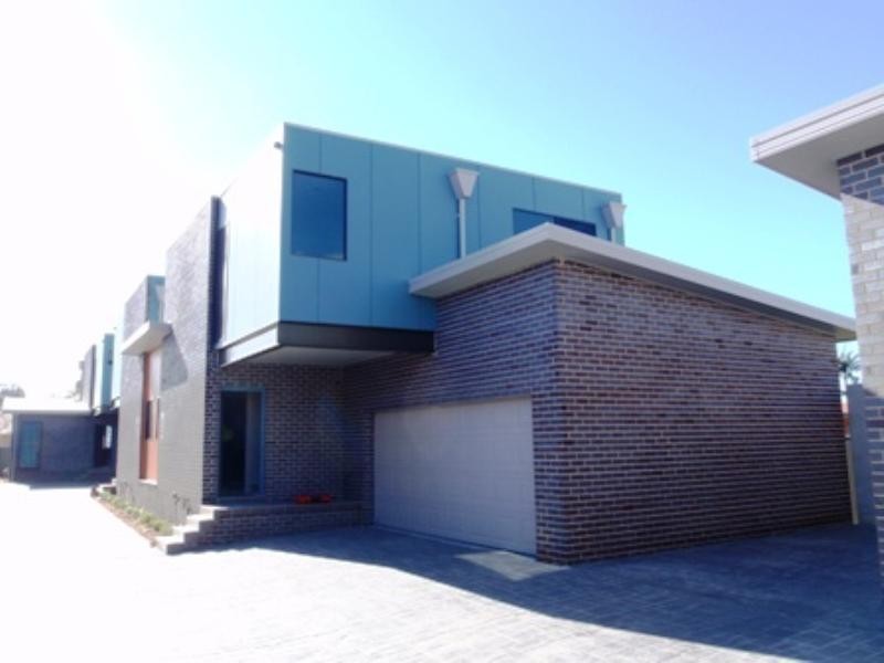 2/34 Lake Parade, East Corrimal NSW 2518