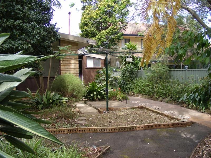 2 Eirene Avenue, Mangerton NSW 2500