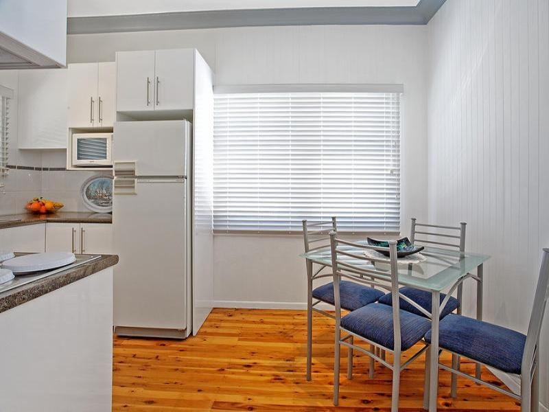 7 Guest Avenue, Fairy Meadow NSW 2519