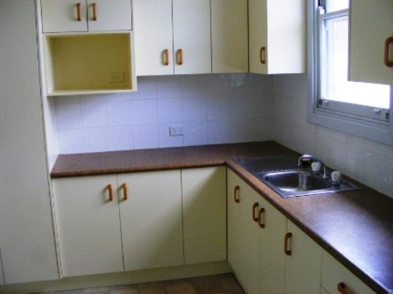 39 Maynes Parade, Unanderra NSW 2526