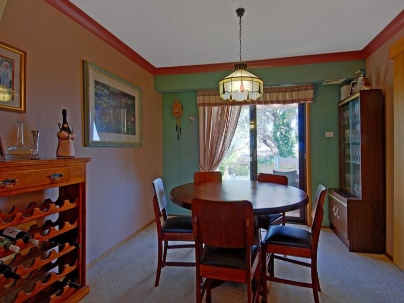 9 Coachwood Drive, Unanderra NSW 2526