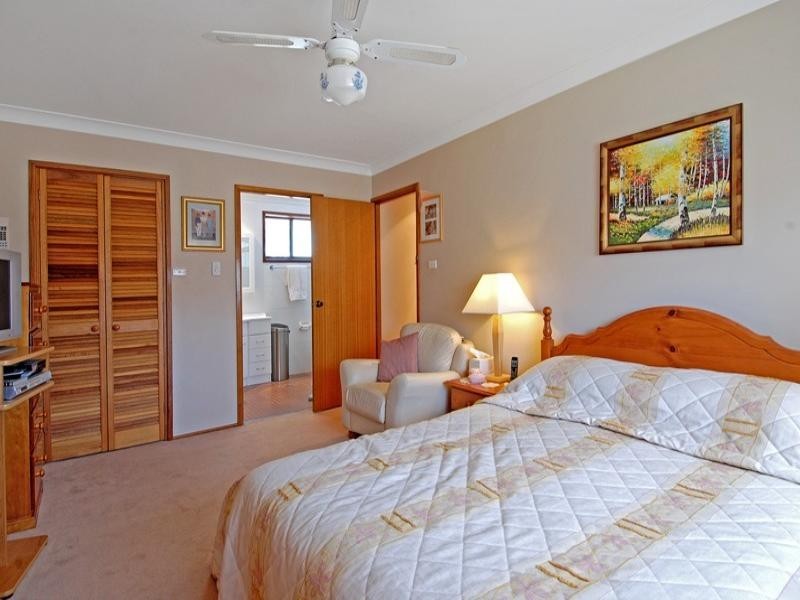 9 Coachwood Drive, Unanderra NSW 2526