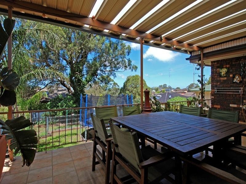 9 Coachwood Drive, Unanderra NSW 2526