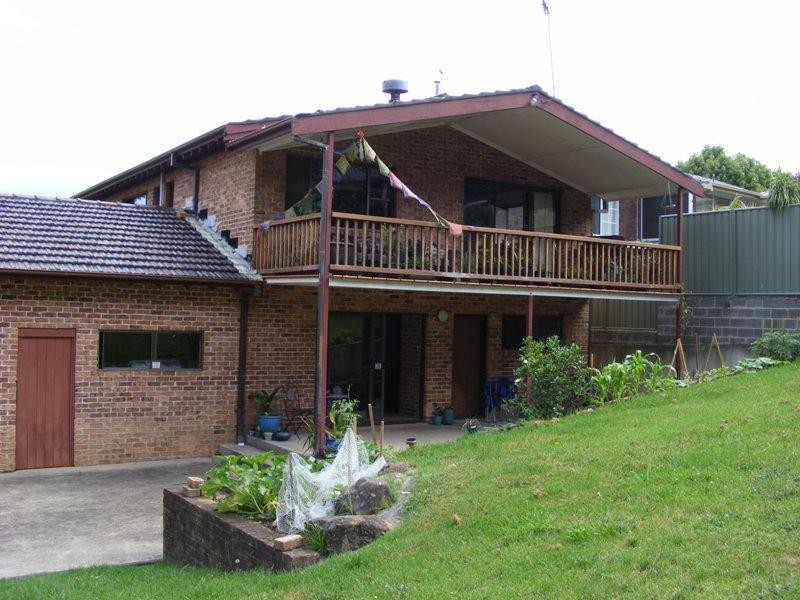 14 Ambleside Avenue, Mount Keira NSW 2500