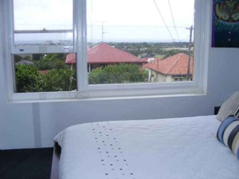 2/58 McKenzie Avenue, Wollongong NSW 2500
