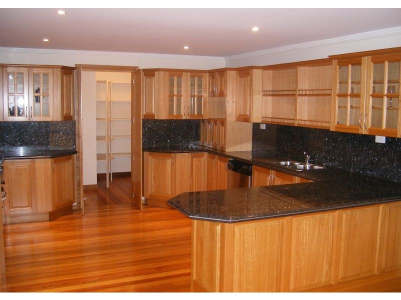 6 Arter Avenue, Figtree NSW 2525