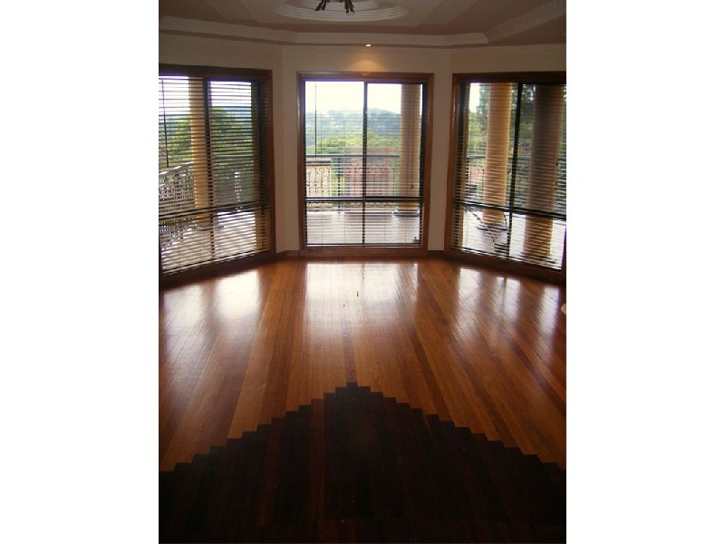 6 Arter Avenue, Figtree NSW 2525