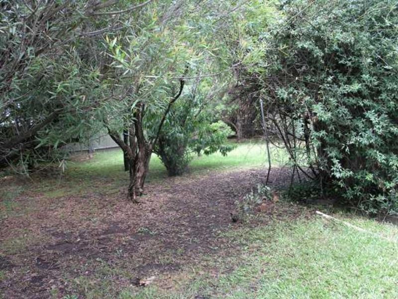 5 Noble Parade, Lake Heights NSW 2502