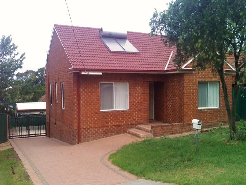 11 Lee Street, Warrawong NSW 2502