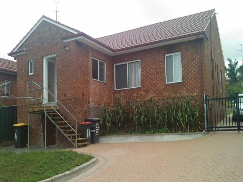 11 Lee Street, Warrawong NSW 2502