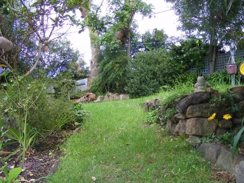 9 Keira Street, Mount Keira NSW 2500