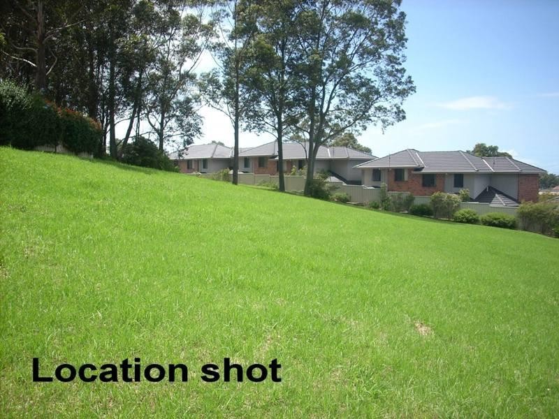 4 Ocean Street, Mount Saint Thomas NSW 2500