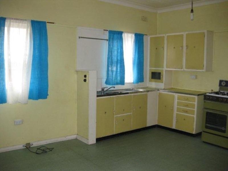 91 The Avenue, Mount Saint Thomas NSW 2500