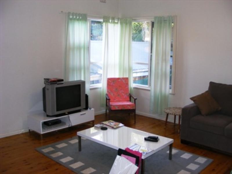 51 Garden Avenue, Figtree NSW 2525