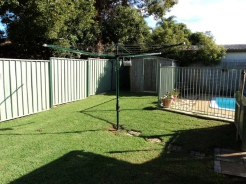 13 Oak Street, Albion Park Rail NSW 2527