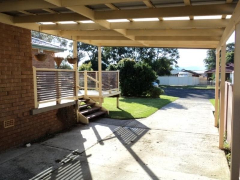 13 Oak Street, Albion Park Rail NSW 2527