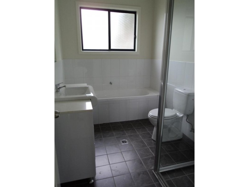32a Bruce Street, Unanderra NSW 2526