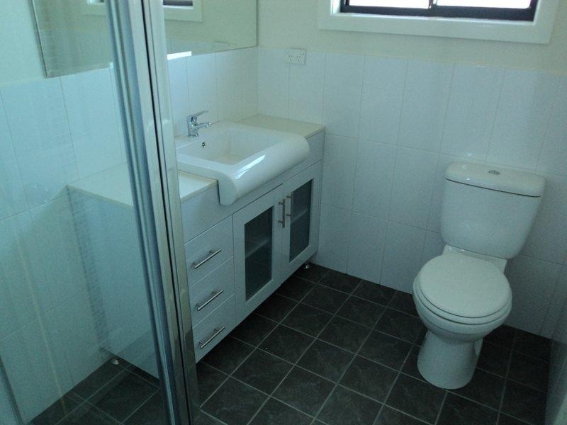 32 Bruce Street, Unanderra NSW 2526