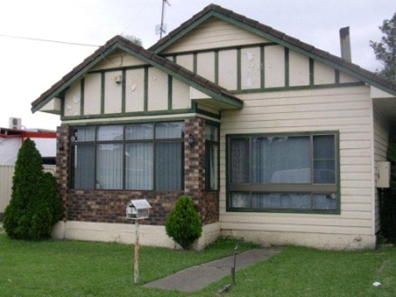 1 Fraser Street, Unanderra NSW 2526