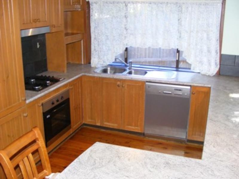 2/140 Panorama Drive, Farmborough Heights NSW 2526